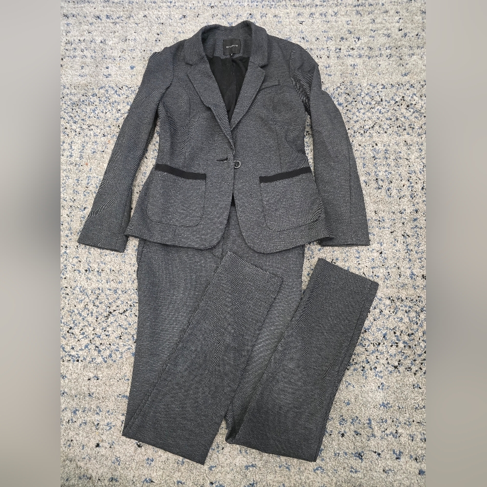 Dynamite Gray Pantsuit Professional Elegance
